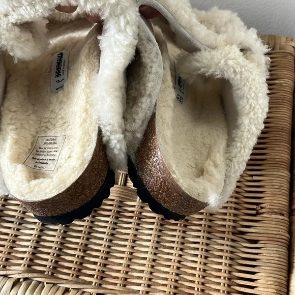 Free People x Birkenstock Arizona Big Buckle Teddy Sandals Size 10 NIB - Picture 13 of 16